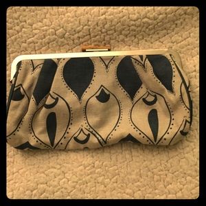 Clutch/ or “catch all” to use in a bigger bag 9x5